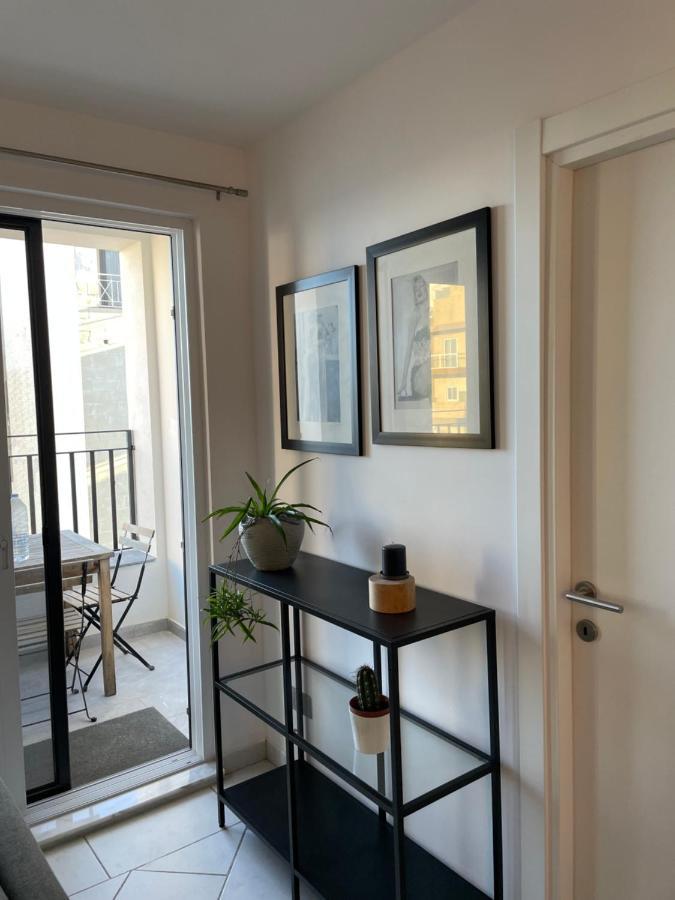 Spacious Seaview Sliema Apt, Steps From Valletta Ferry Εξωτερικό φωτογραφία