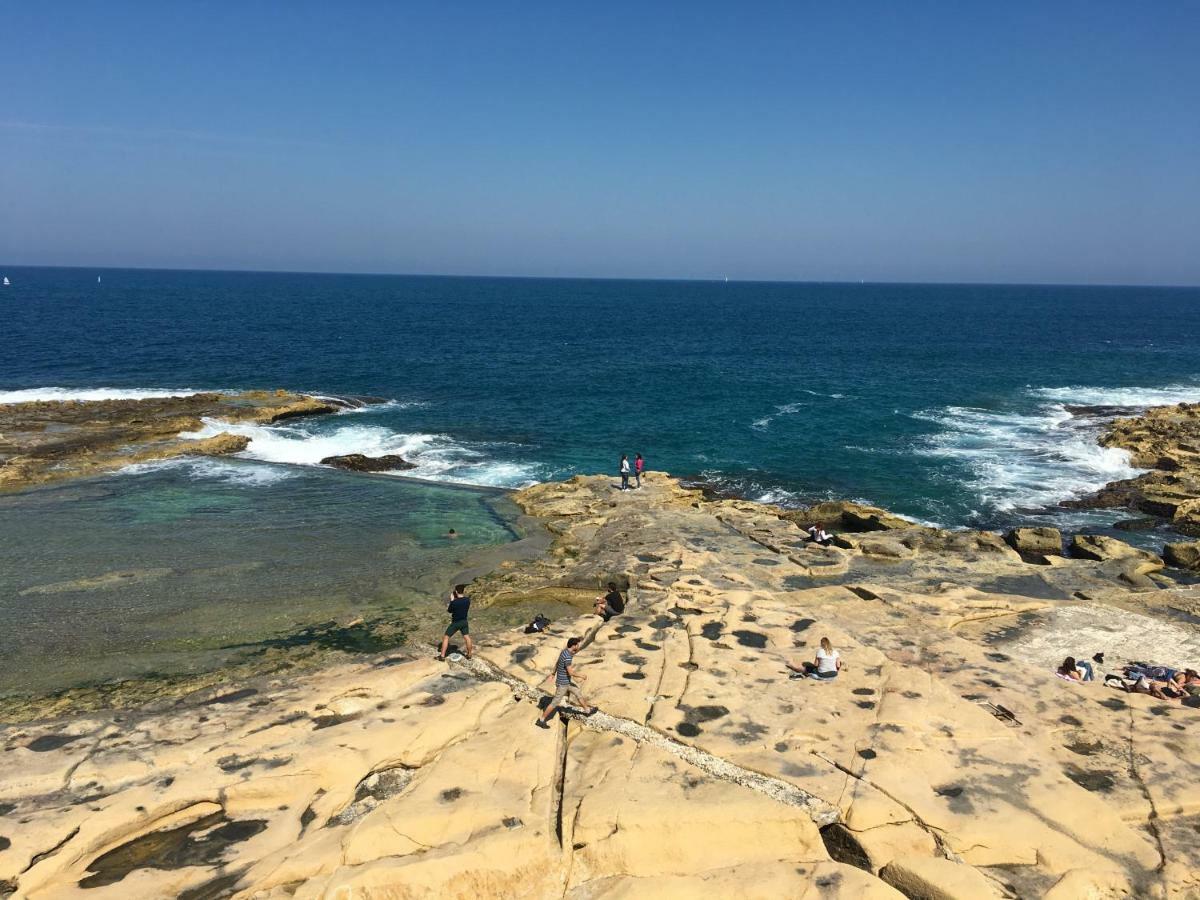 Spacious Seaview Sliema Apt, Steps From Valletta Ferry Εξωτερικό φωτογραφία