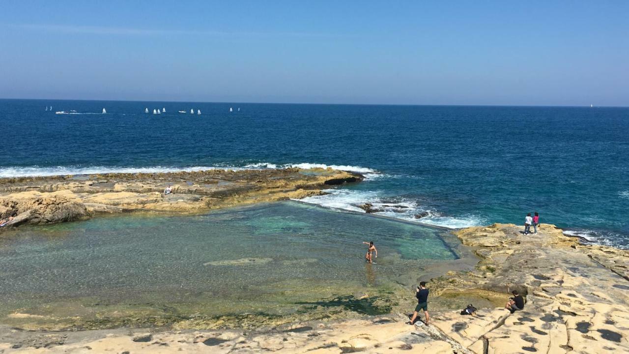 Spacious Seaview Sliema Apt, Steps From Valletta Ferry Εξωτερικό φωτογραφία
