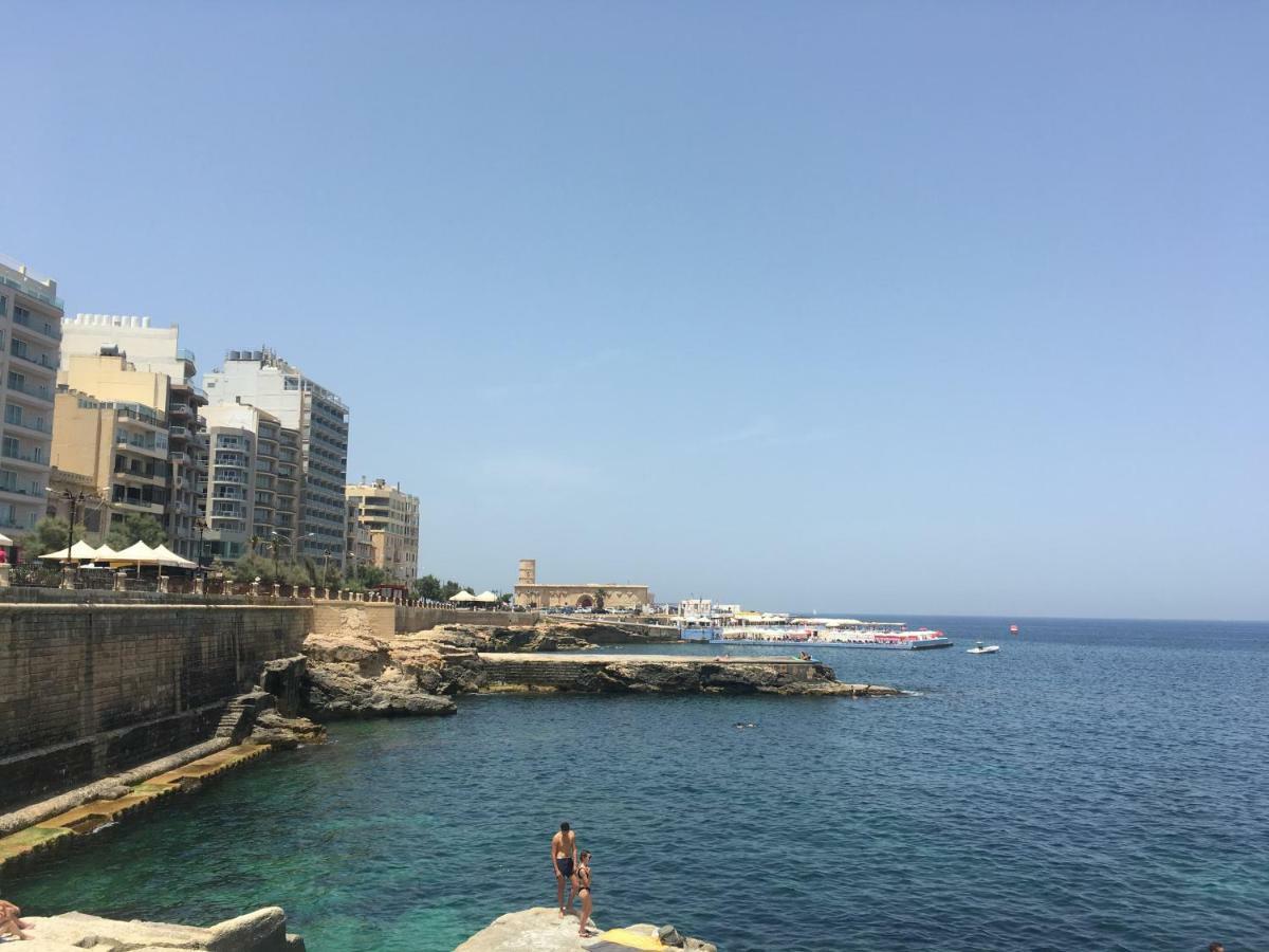 Spacious Seaview Sliema Apt, Steps From Valletta Ferry Εξωτερικό φωτογραφία