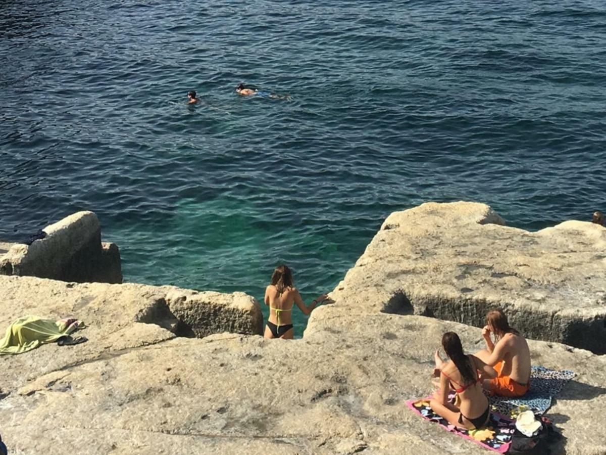 Spacious Seaview Sliema Apt, Steps From Valletta Ferry Εξωτερικό φωτογραφία